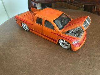 2003 Dodge Ram Pickup Truck 1:24 Lowrider Dub City Collectable Model