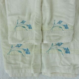 Vintage Guest Towel Bath Set of 4 Made in USA Beige with Blue Lily Embroidery 3
