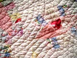 Vntg 1930s Hand Stitched DOUBLE WEDDING RING Feedsack Quilt 61”x78” Has Issues 3
