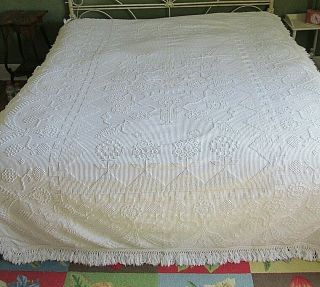 Vintage Bates Fringed Hobnail Cotton Bedspread Bright White 84 " X105 "