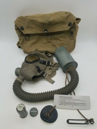 Vintage Wwii U.  S.  Military Army Lightweight Service Gas Mask W/bag And Anti Dim