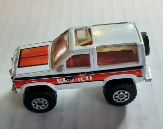 1987 Matchbox 1/57 White/red 4x4 Ford Bronco Ii Truck - Macau