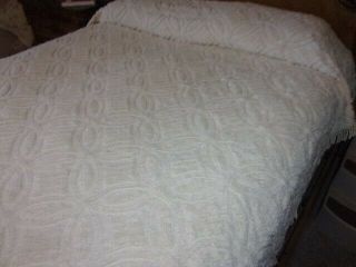 Vintage Chenille Bedspread (78 X 102)