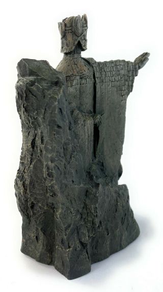 One (1) Sideshow Weta Collectible Lord of the Rings The Argonath Statuette 2