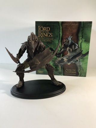 Sideshow Weta Lord Of The Rings Moria Orc Swordsman Statue