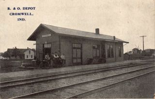 Postcard B.  & O.  Railroad Depot Station In Cromwell,  Indiana 123666