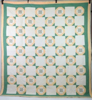 Vintage Patchwork Quilt Blanket Bed Spread Cover Twin Size Peach & Green 69 X 79