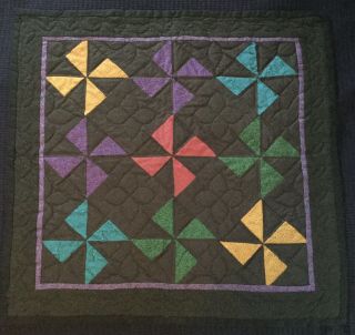 Amish Inspired Pin Wheel Wall Hanging Or Table Topper Hand Quilted 25” X 26”