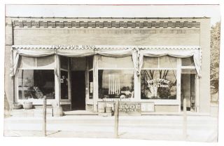 Rppc Post Office And Thompson Brothers Store In Scotts,  Michigan.  Devoe Paint