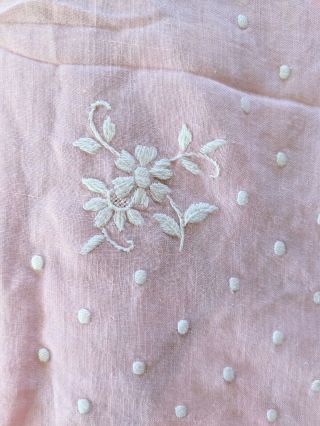 Vintage 40s 50s Pink and White Floral Embroidered Swiss Dot Luncheon Tablecloth 3