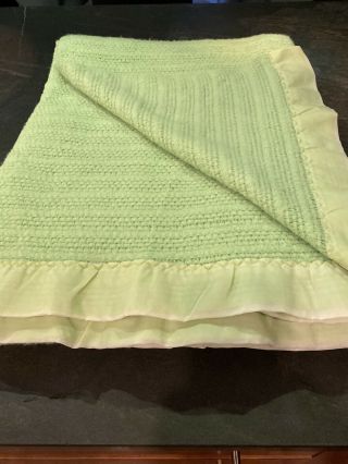 Vintage Unbranded Green Waffle Weave Twin Blanket Nylon Trim 60 X 80”