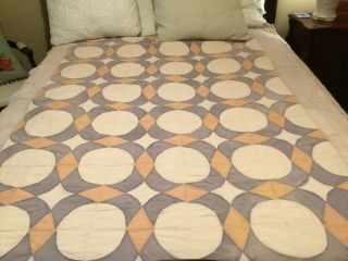 Vintage Quilt Hand Made Circle Pattern 74x 62