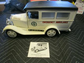 Jim Beam 1931 Ford Model A " Emergency Ambulance " Decanter Car (look Real Cool)