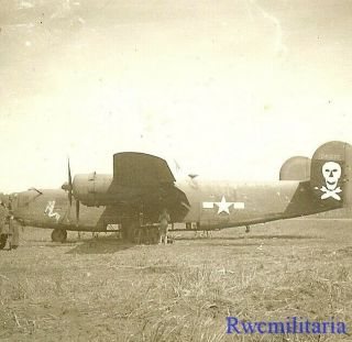 Org.  Photo: 90th Bomb Group B - 24 Bomber (42 - 41077) On Airfield,  Guinea 1943