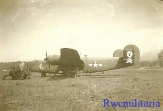 Org.  Photo: 90th Bomb Group B - 24 Bomber (42 - 41077) on Airfield,  Guinea 1943 2
