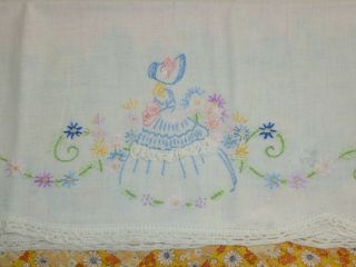 Vintage Sun Bonnet Southern Belle Crinoline Lady - Girl Pillowcase Crochet Lace