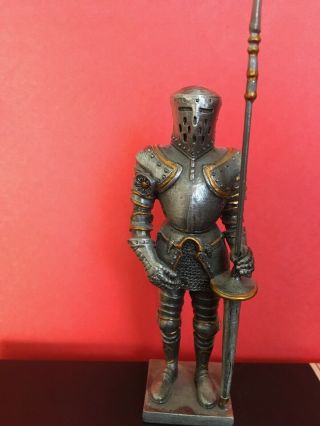 Veronese Medieval Knight 7708 W/ Lance Myths And Legends Historical Ancestors