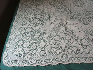 VINTAGE QUAKER LACE With Tags classic pattern TABLECLOTH 51 X 55 3