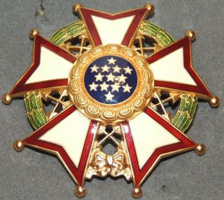 Vietnam American Military Army Legion Of Merit Chief Commander Medal In Case