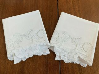 Heavenly Pr Vintage Embroidered/cutwork White On White Pillowcases - Cherubs