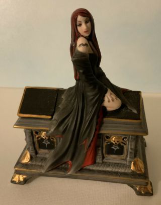 “love Without End” By Anne Stokes Music/trinket Box