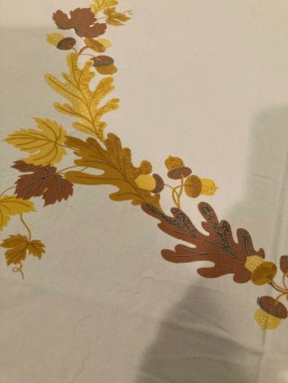 Remarkable Autumn Vintage Mid Century PRINT Tablecloth Oak Leaves Acorns 68x59 3