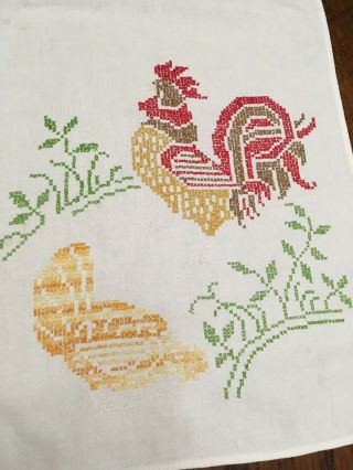 Vintage Table Runner Scarf Hand Embroidered Barnyard Farm Roosters 16 