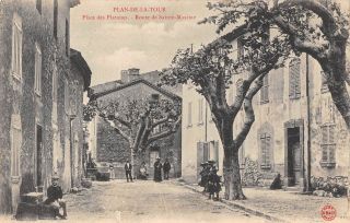 Cpa 83 Plan De La Tour Place Des Platanes Route De Ste Maxime