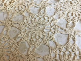 Vintage Hand Crocheted Dresser Scarf Or Table Runner,  Cream,  Flower Design 3