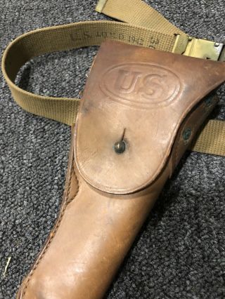 US WWII M1911 / M1911A1.  45 Pistol Leather Holster BOYT E.  T.  C.  W/belt 2