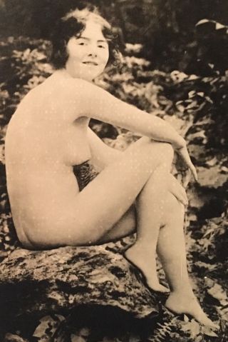 Rppc Blank Back Risqué Photo Nude Young Woman Sitting On Rock In Garden