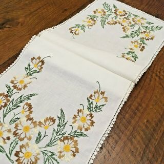 Vintage Table Runner Scarf Hand Embroidered Linen With Crochet Trim 14 " X 44 "