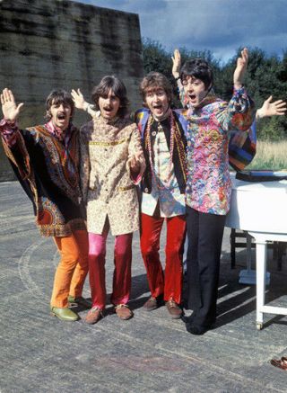 The Beatles Magical Mystery Tour Photo Print 13x19 "