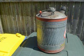 VINTAGE OLD IRONSIDES 5 GALLON GALVANIZED METAL GAS CAN 2