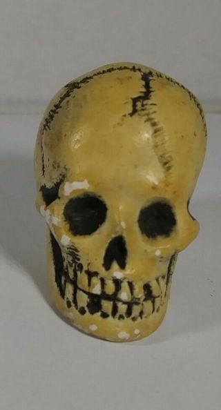 Toothy Grin Mini Skull