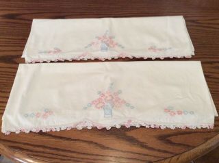 Vintage Hand Embroidered With Crocheted Edge Basket Design Pillowcase Set