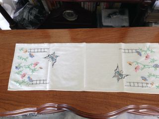 Vintage Embroidered Cotton Dresser Scarf Runner Floral Butterfly