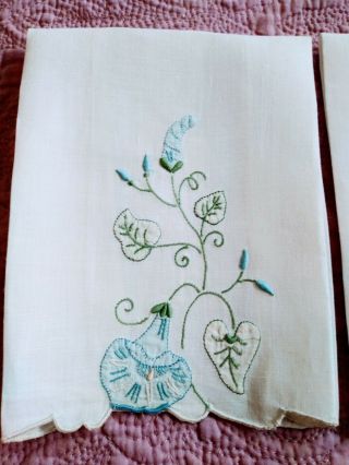Set Of 2 Madeira Embroidered & Applique Blue Bell Linen Hand Towels 14 " By 8 "
