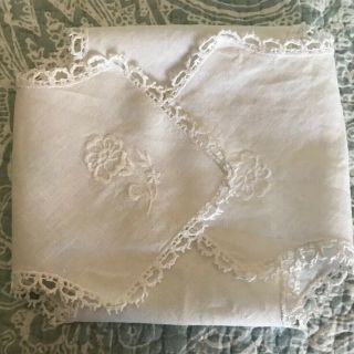 Vintage Soft White Linen Bread Basket Liner Crocheted Edge Embroidered Flowers