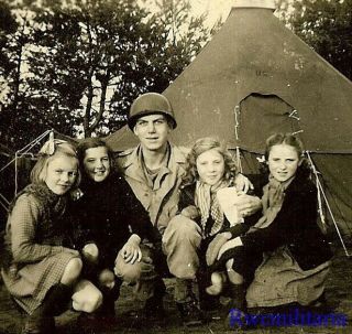 Cute Us Soldier Posed In Field By Tent W/ Four Young Belgian Kids
