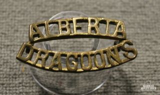 19th Alberta Dragoons Shoulder Title Badge (inv 24126)