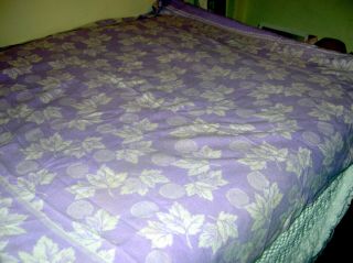 Vintage Lavender/White Cotton Camp Blanket w/ Leaves Pattern Satin Edge.  72 