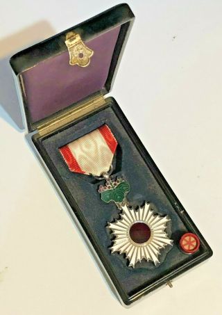 Wwii Japanese Order Of The Rising Sun,  6th Class With Box Medal Ordre