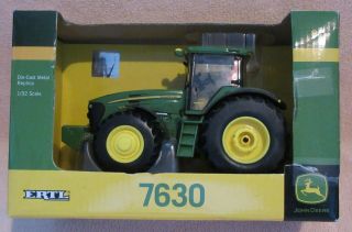 Ertl John Deere 7630 Tractor - - 1:32 Scale -