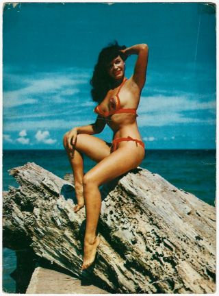 Vintage C.  1950s Oversized Postcard Pin - Up Icon Bettie Page In Bikini At Shore