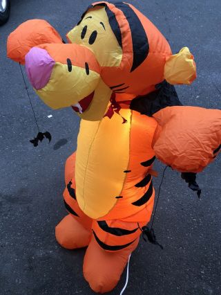 Disney Gemmy Tigger Inflatable Airblown Halloween Vampire 4 ' Winnie The Pooh 04 2