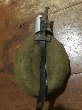 Ww2 German Canteen With Cup,  Marked Vons41