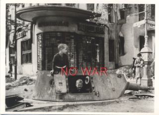 Wwii German War Photo Boys In Knocked Tank / Panzer After The Battle