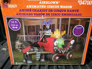 Rare Gemmy Animated 12ft Inflatable Circus Wagon Skeleton Plays Organ Open