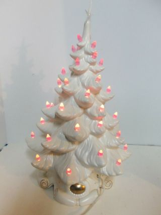 Vintage 1972 Atlantic Mold 19 " White Ceramic Christmas Tree W Star & Bulbs